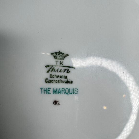 Thun Bohemia Czechoslovakia "The Marquis" Serving Bowl w/Handles Gold Filigree - Picture 4 of 5